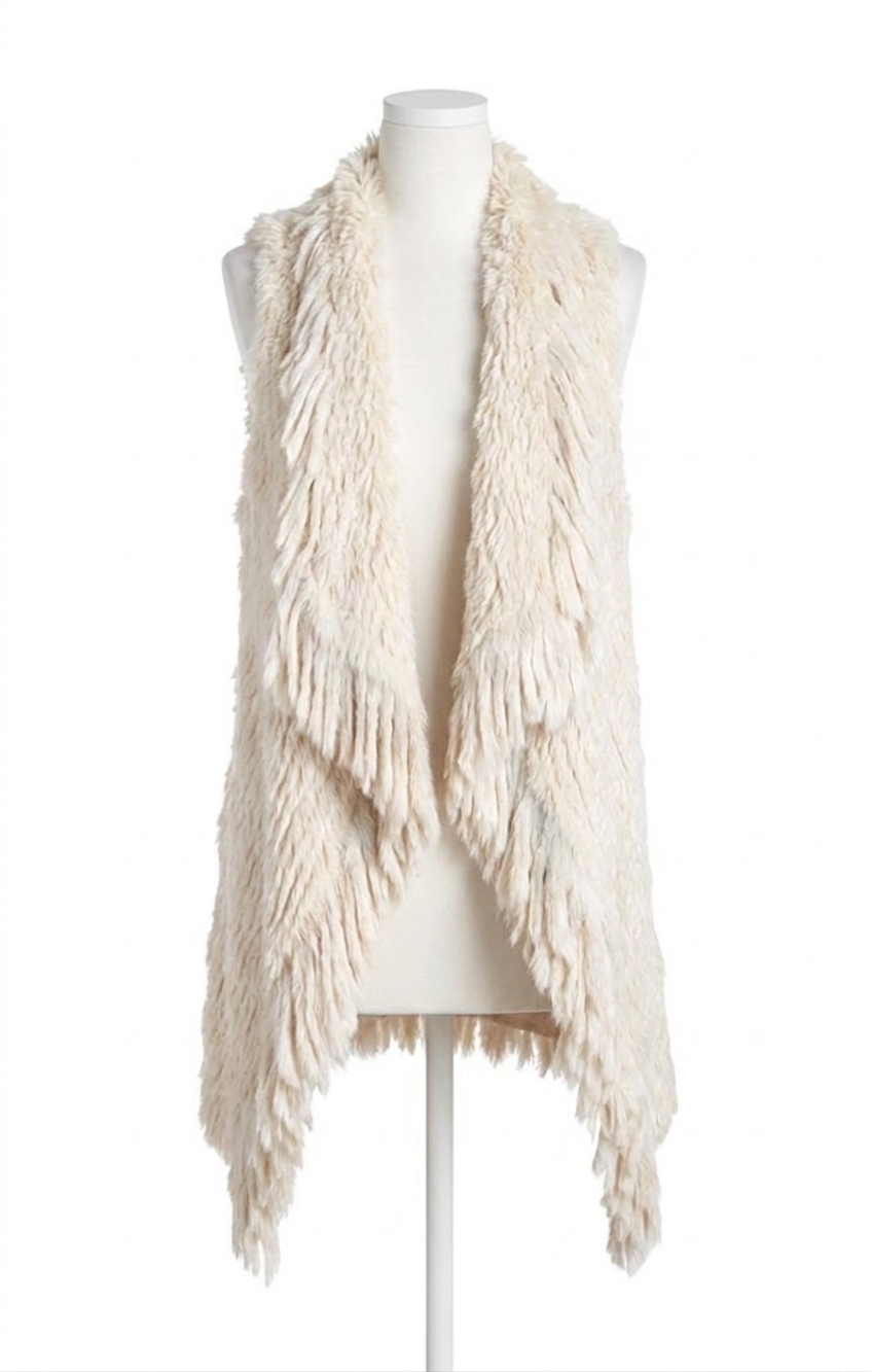 NEW LOVE TOKEN quinn fur vest in off-white